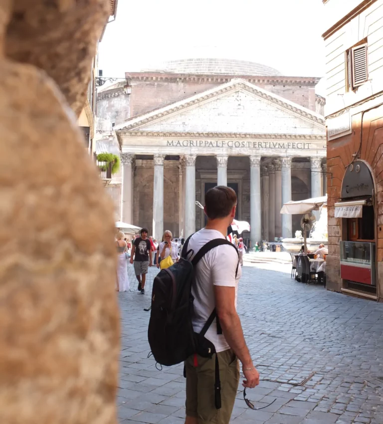 Ich vor dem Pantheon